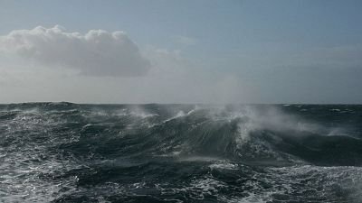 Temperatura dos oceanos bate recorde histórico e acende alerta climático mundial
