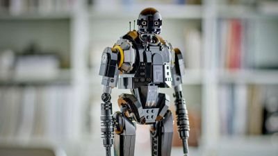 Star Wars Fans Can Grab the LEGO K-2SO Set at Its Lowest Price So Far at Amazon