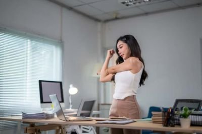 O que acontece com o corpo quando você fica tempo demais sentado?
